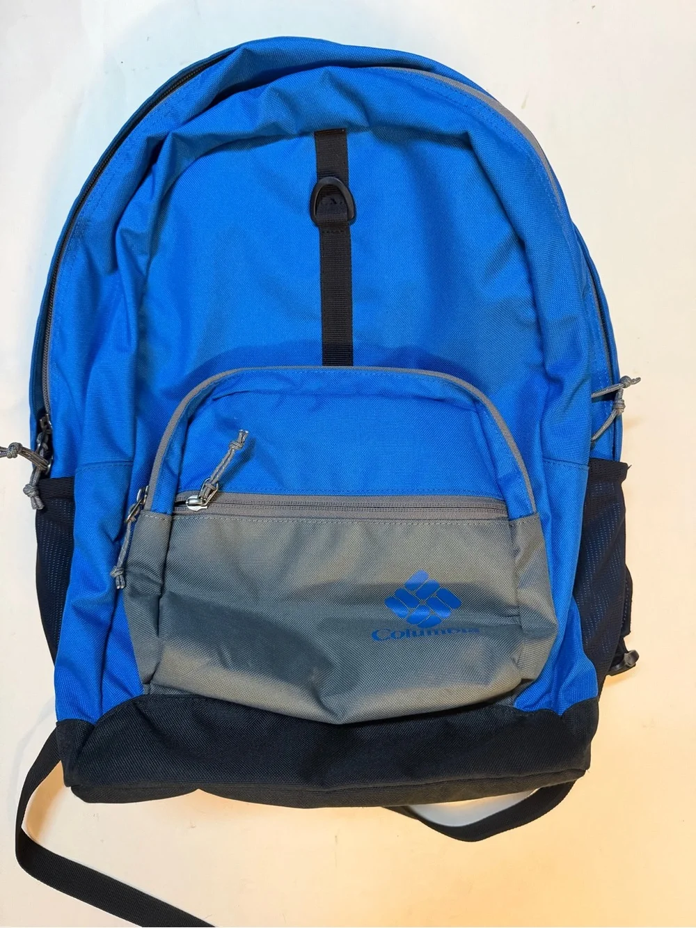 Columbia Neosho Daypack Backpack Blue Gray School Laptop Travel Hiking Book Bag